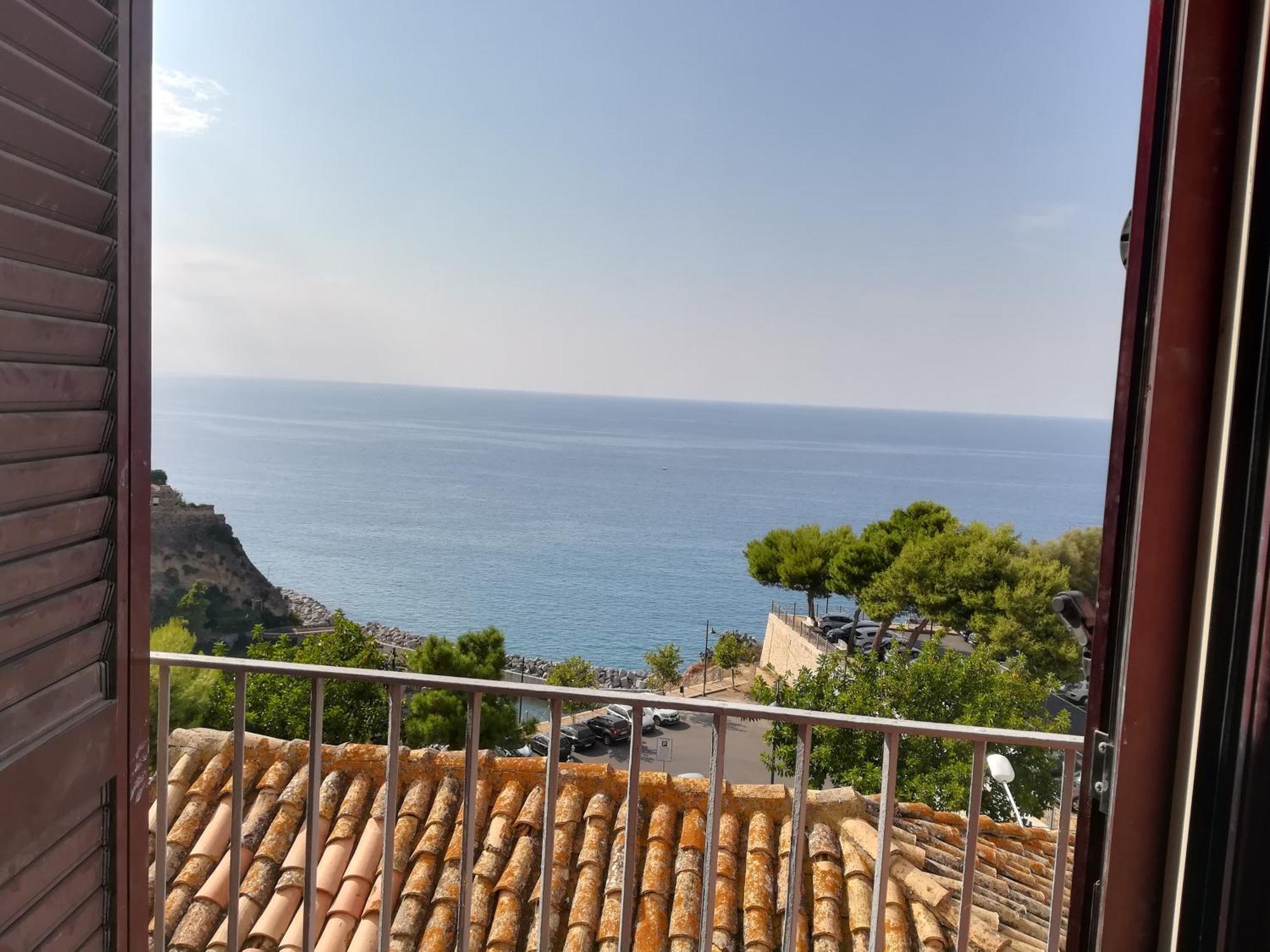 Italy, Calabria, Rent 2 * Pizzo (Calabria)